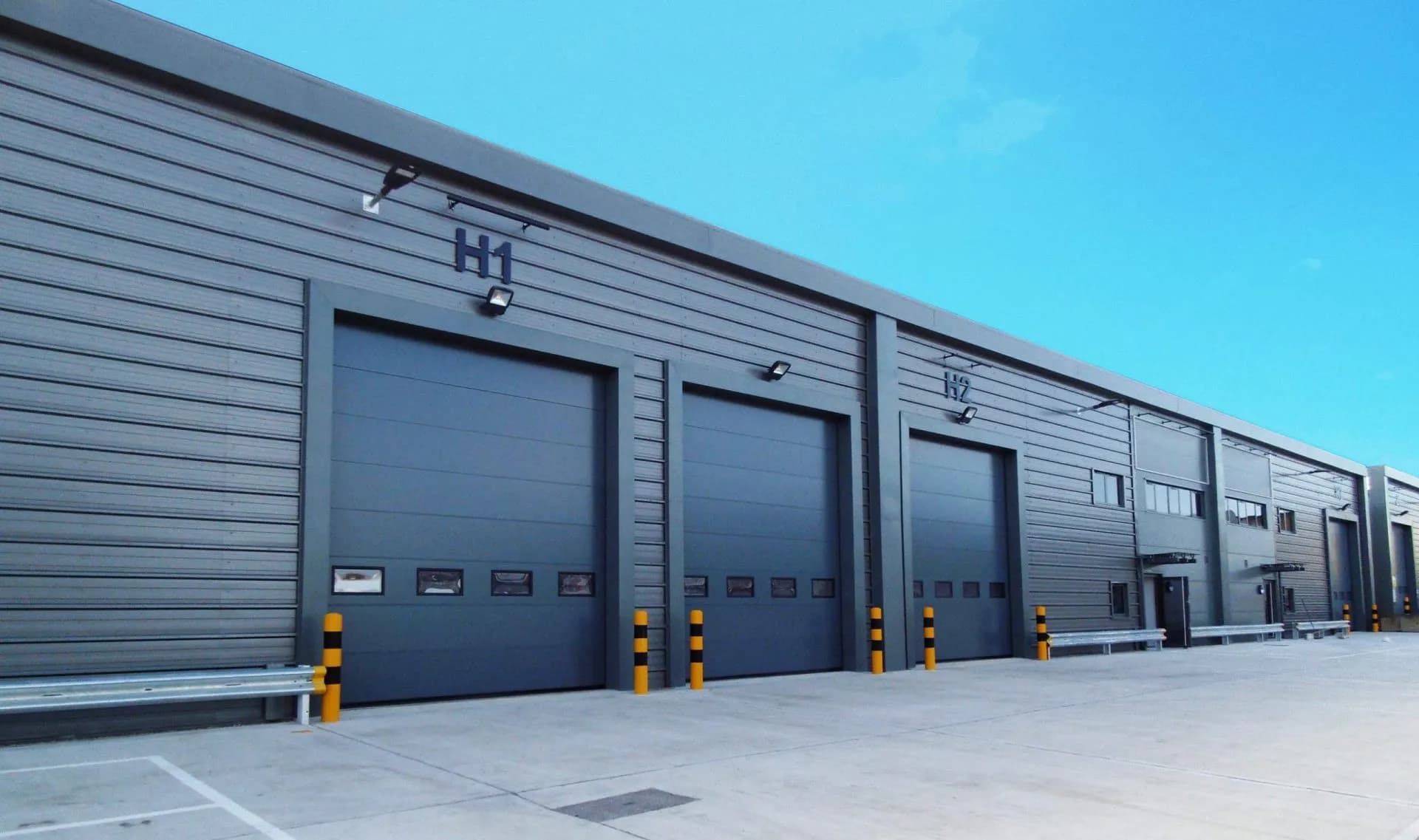 Nhà xưởng và sản phẩm Trường Thành